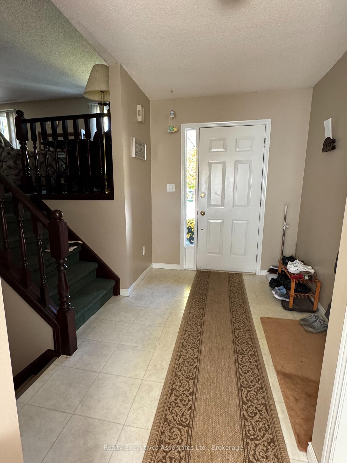 Photo 3 of 34 Gillin Road, Brantford, Brantwood Park — HOMEH