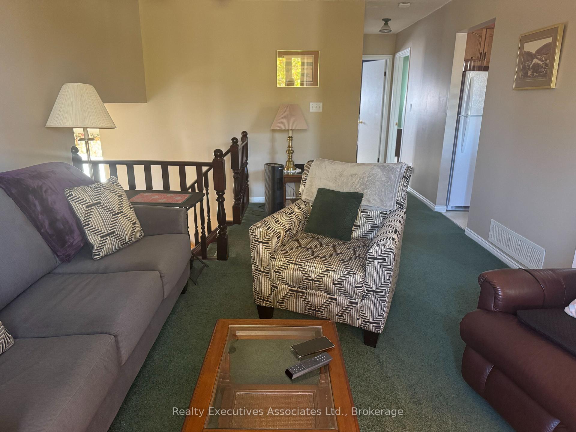 Photo 8 of 34 Gillin Road, Brantford, Brantwood Park — HOMEH