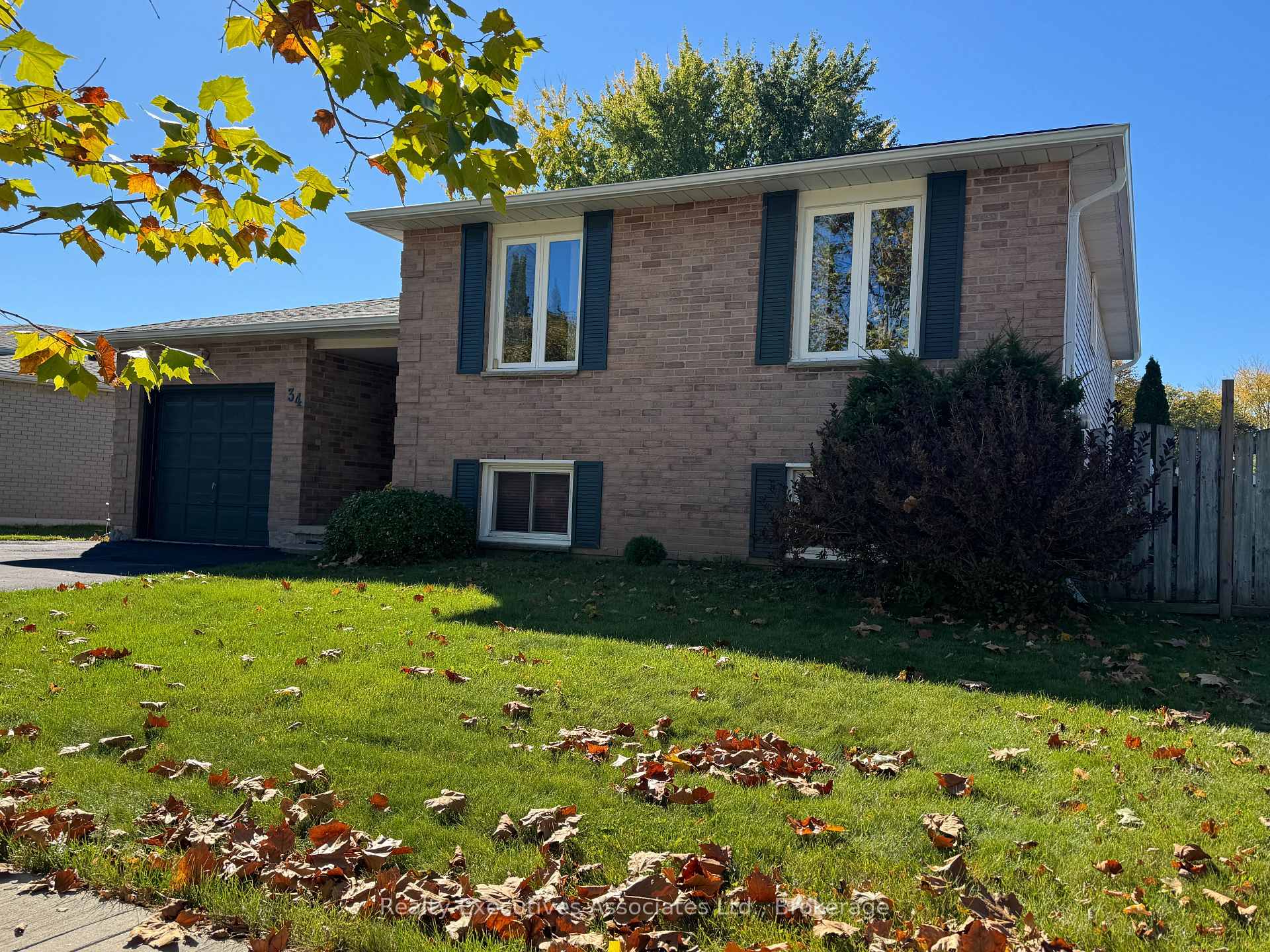 Photo 23 of 34 Gillin Road, Brantford, Brantwood Park — HOMEH
