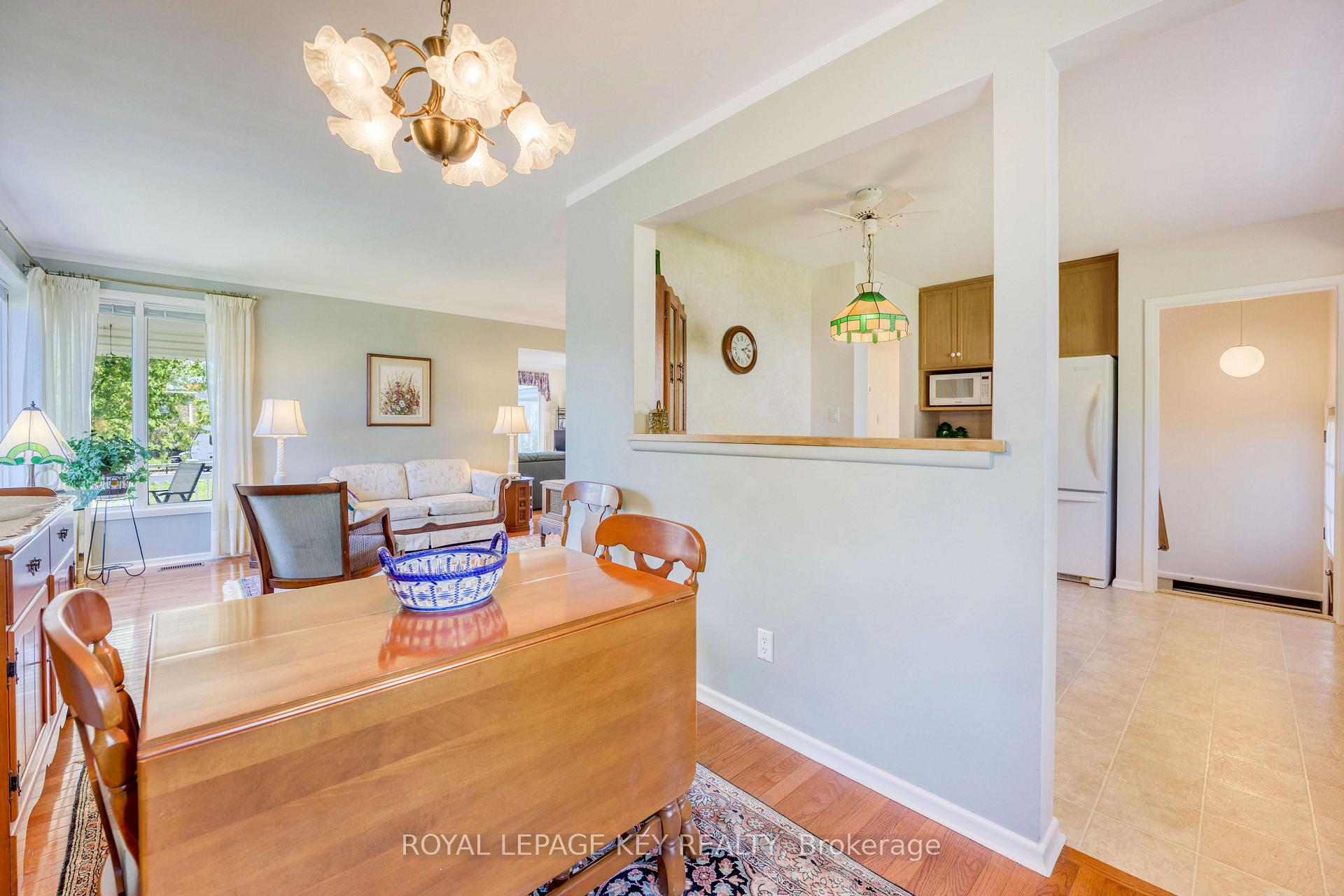 Photo 15 of 997 Hollands Avenue, Sarnia — HOMEH