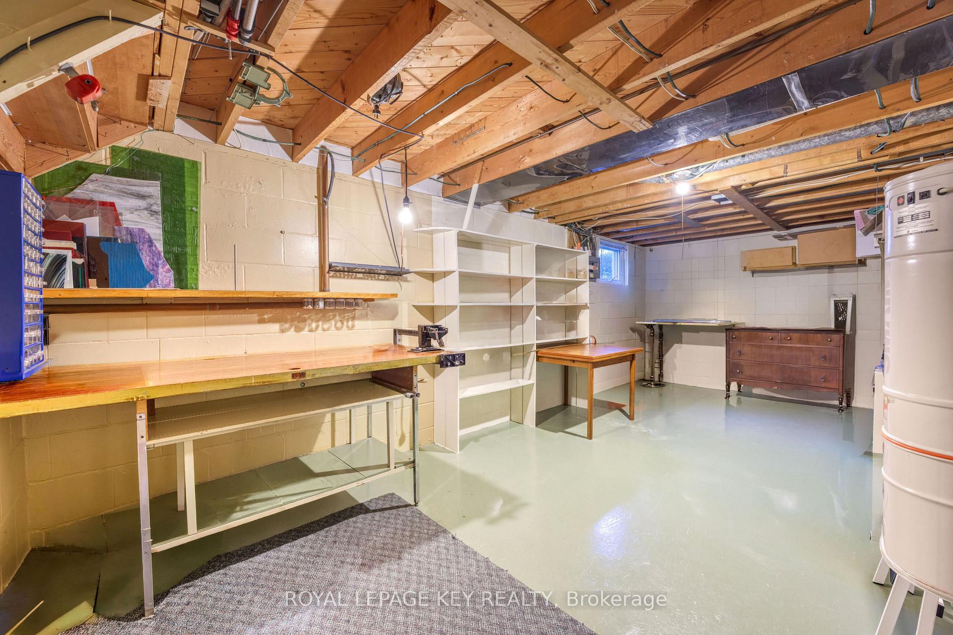 Photo 35 of 997 Hollands Avenue, Sarnia — HOMEH