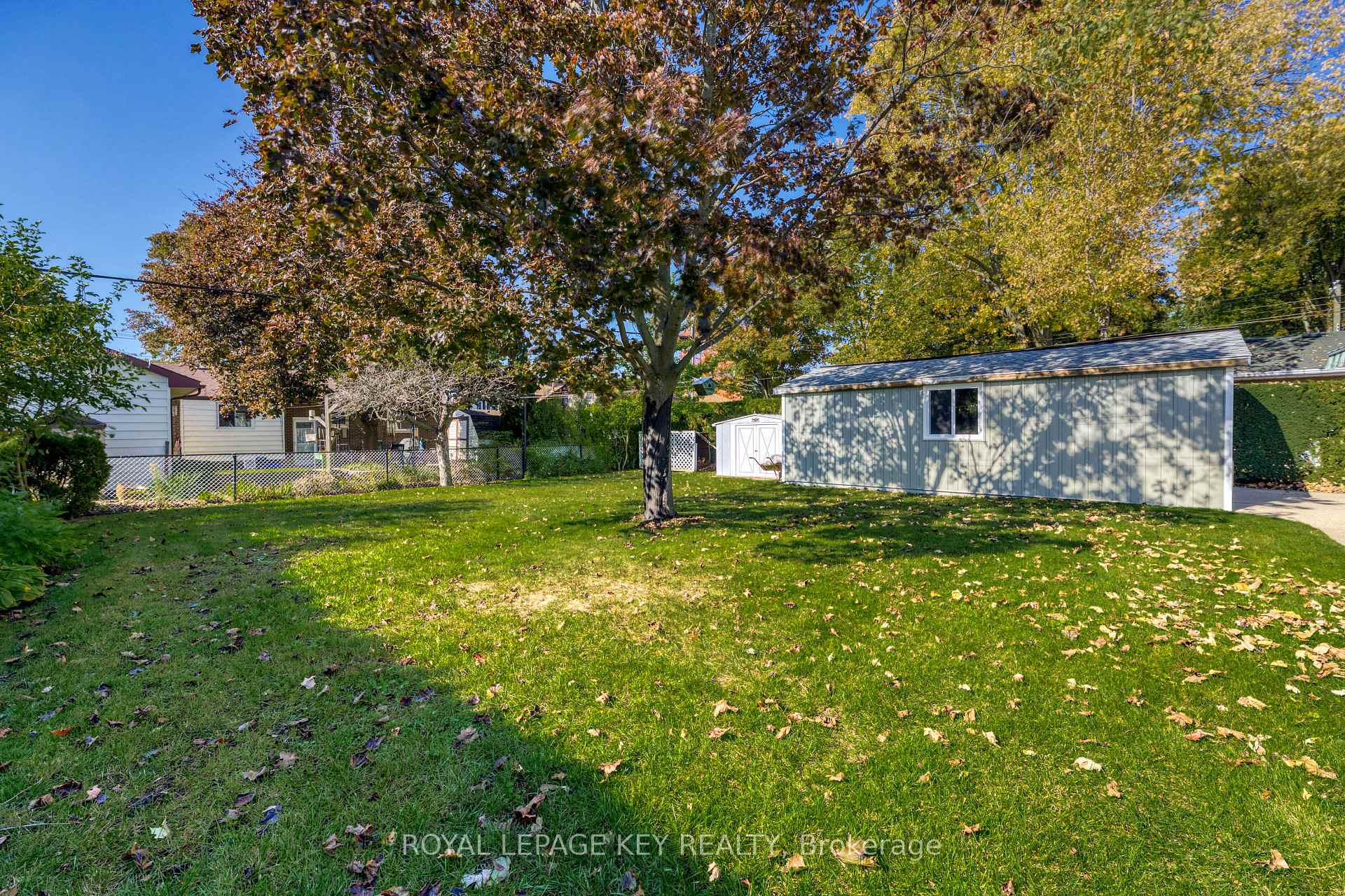 Photo 40 of 997 Hollands Avenue, Sarnia — HOMEH