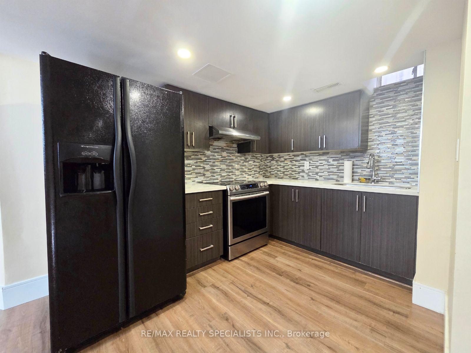 Photo of Unit bsmt, 18 Gold Hill Road