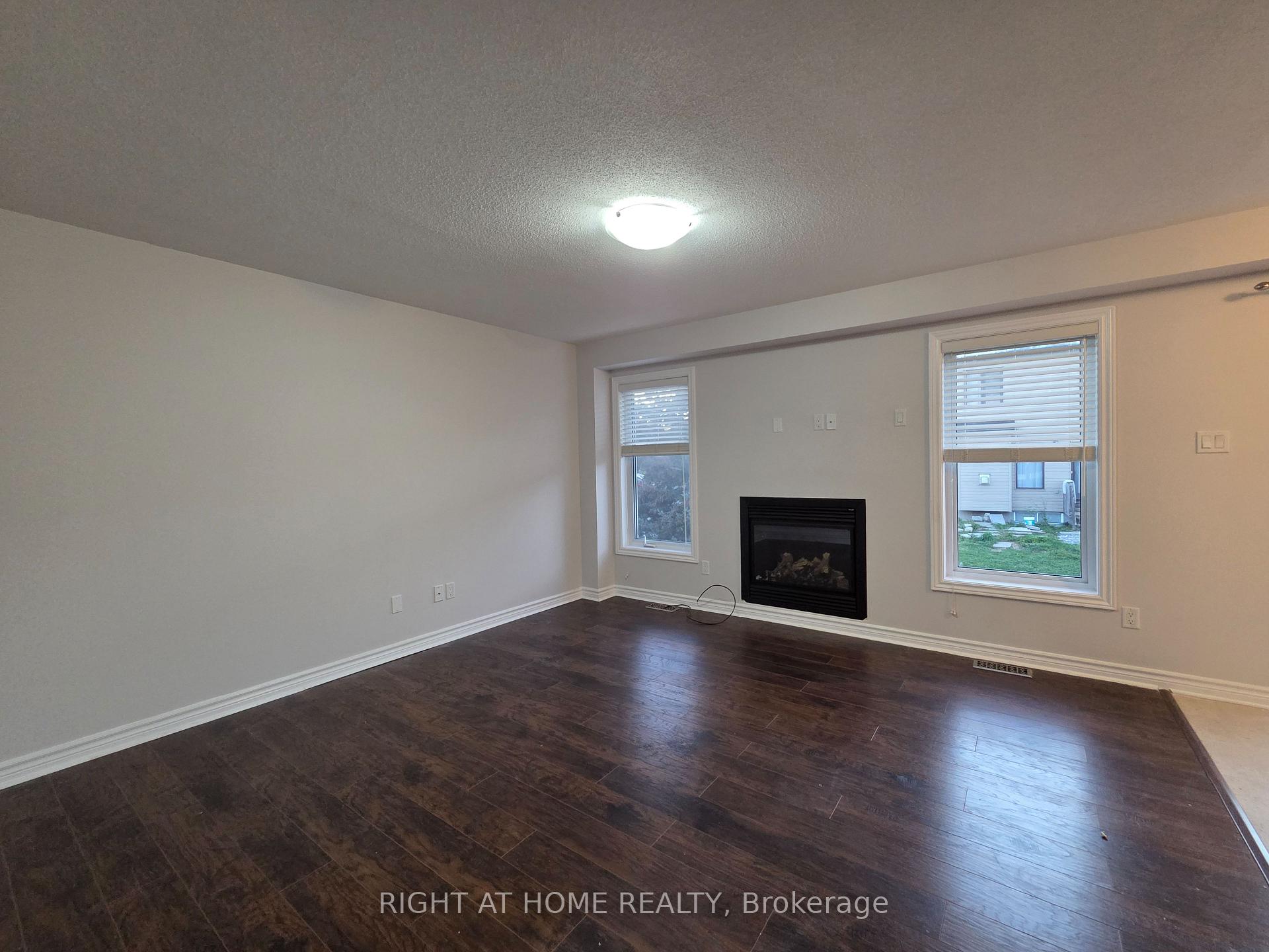 Photo 5 of 229 Leamington Way, Ottawa, Barrhaven - Strandherd — HOMEH