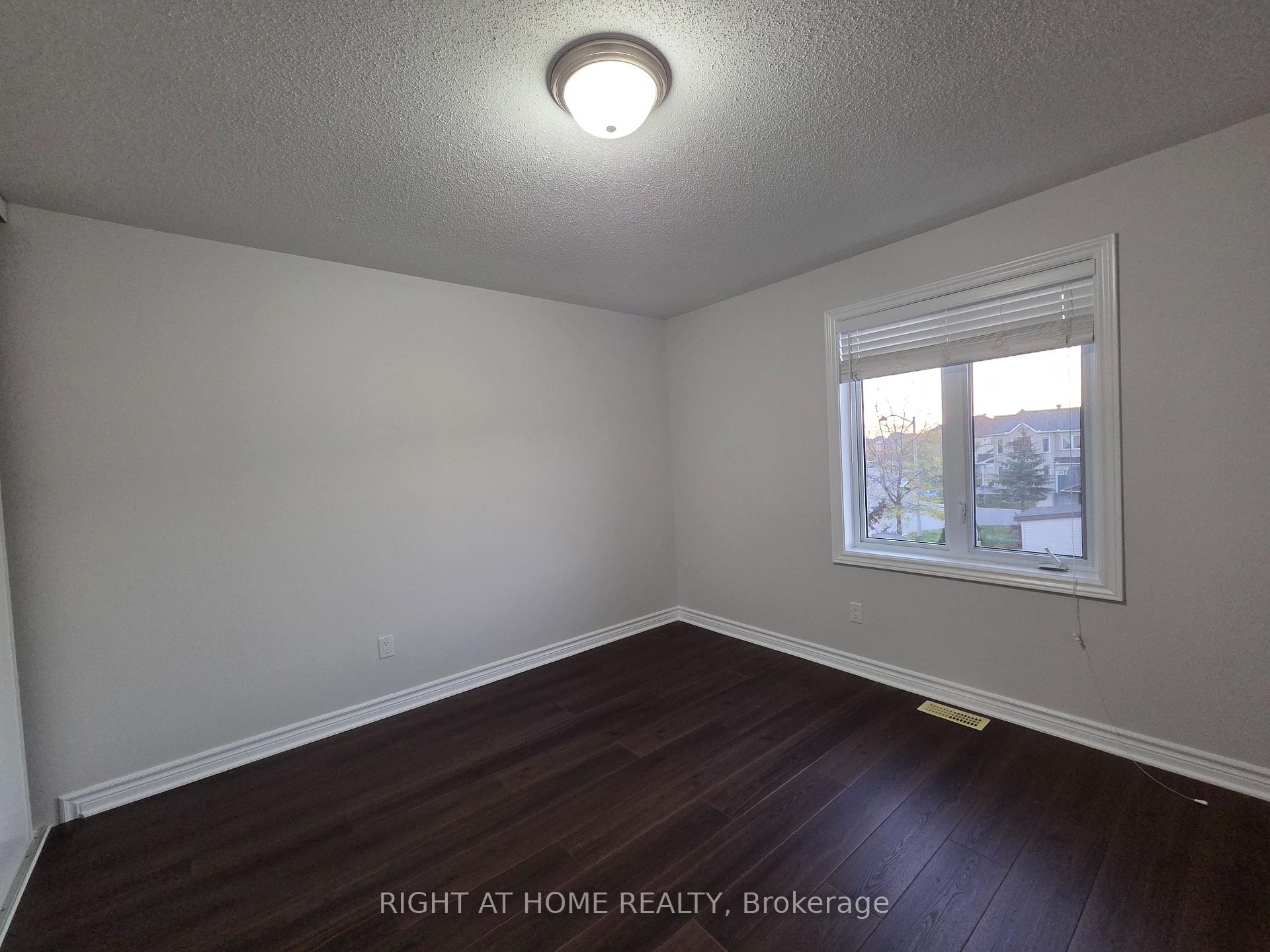 Photo 16 of 229 Leamington Way, Ottawa, Barrhaven - Strandherd — HOMEH
