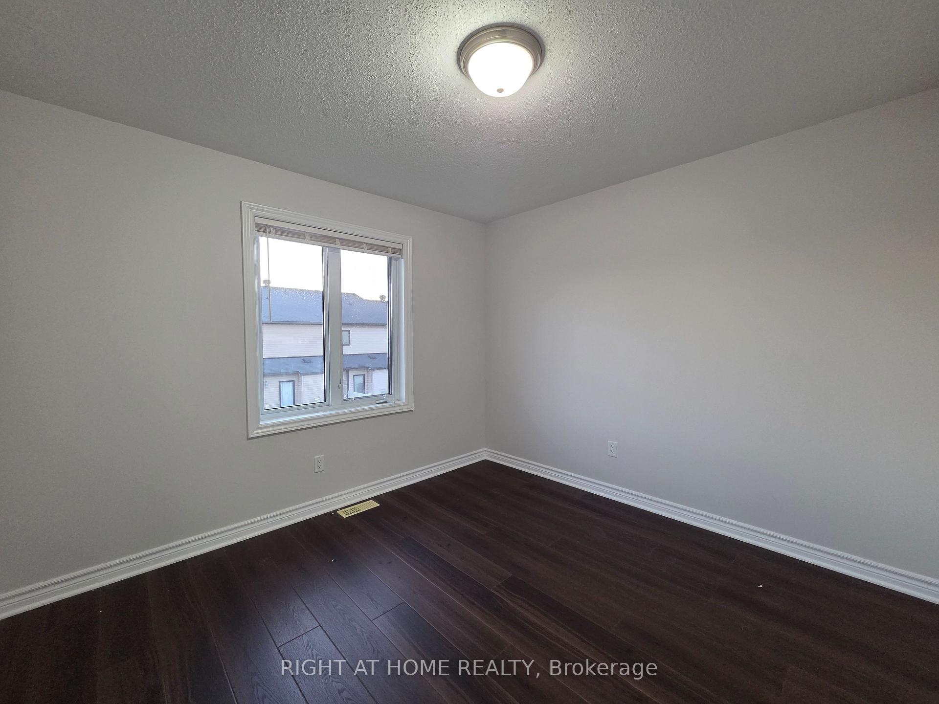 Photo 17 of 229 Leamington Way, Ottawa, Barrhaven - Strandherd — HOMEH