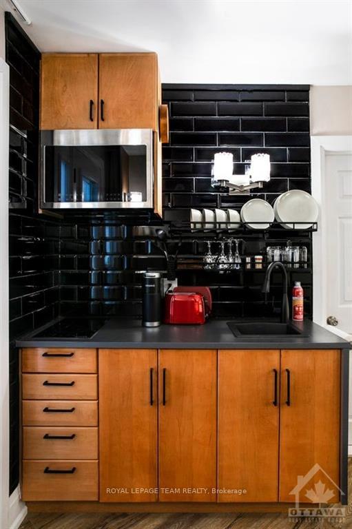 Photo 11 of Unit A, 2219 Melfort Street, Ottawa, Hawthorne Meadows — HOMEH