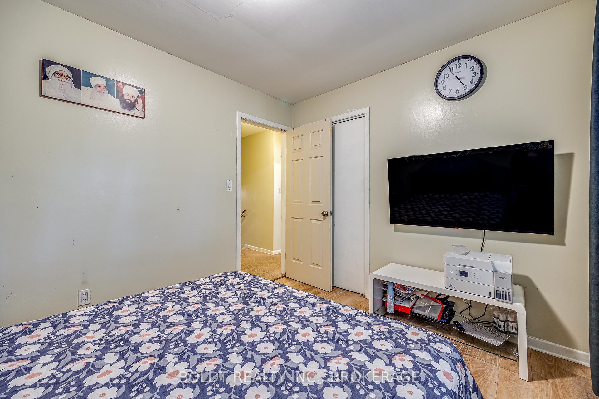 Photo 16 of 26 Leaside Drive, St. Catharines, Carlton/Bunting — HOMEH