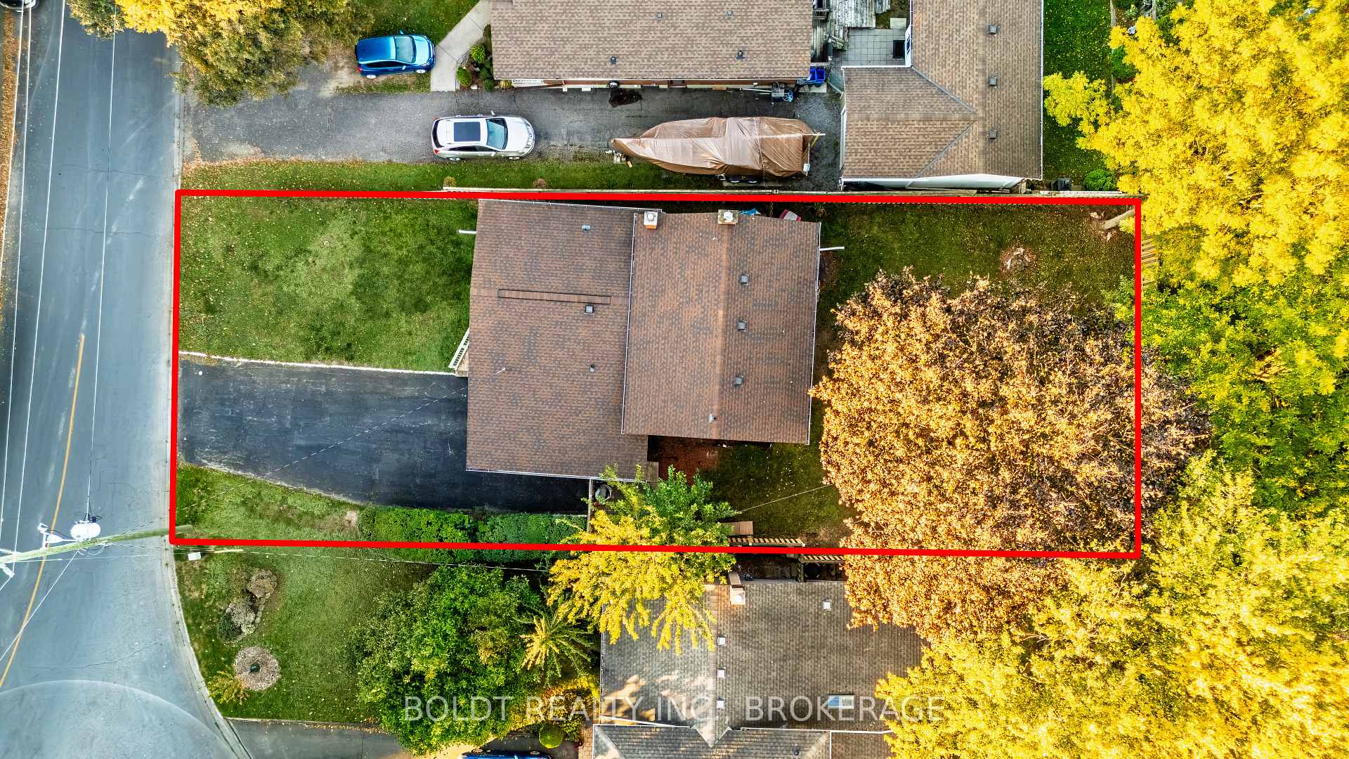 Photo 28 of 26 Leaside Drive, St. Catharines, Carlton/Bunting — HOMEH