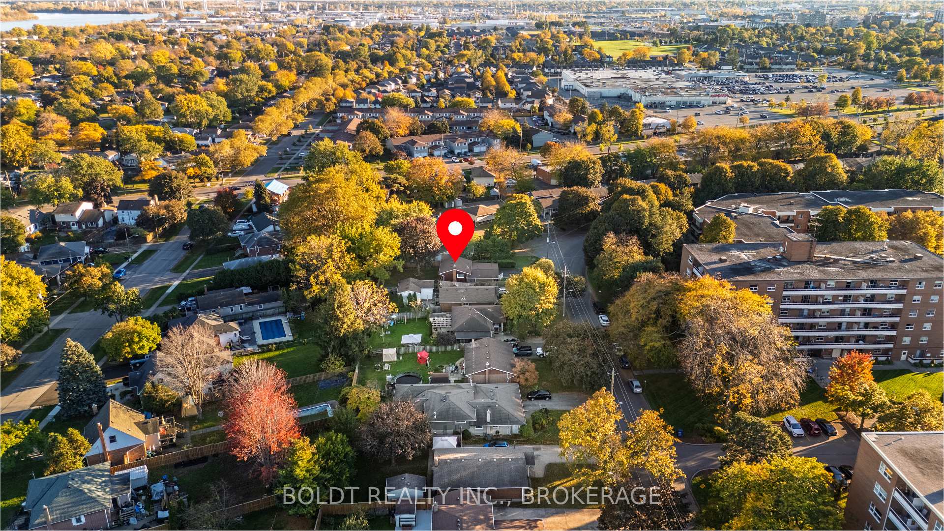 Photo 35 of 26 Leaside Drive, St. Catharines, Carlton/Bunting — HOMEH