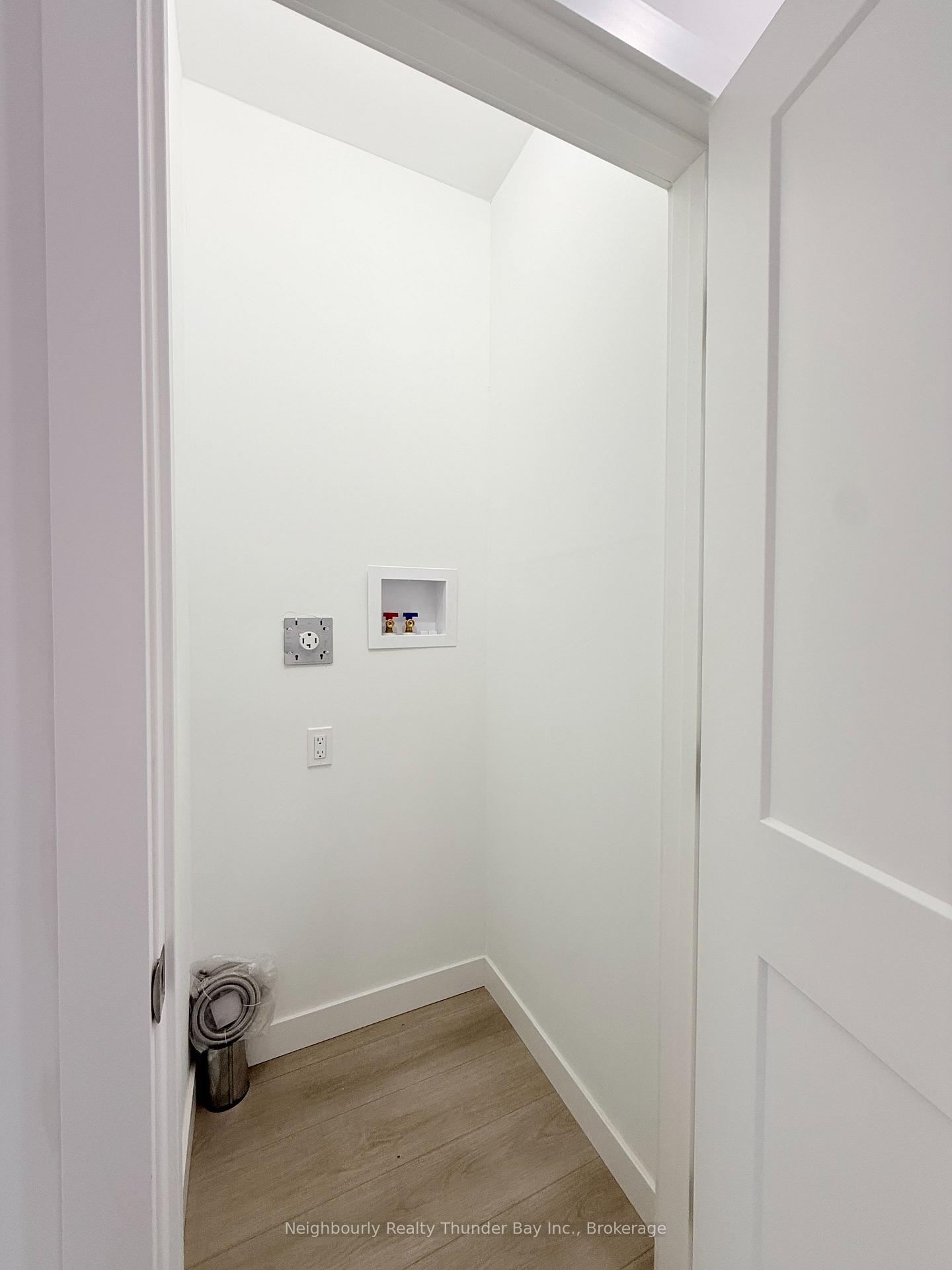 Photo 13 of 219 Secord Street, Thunder Bay, Court / Cumberland — HOMEH