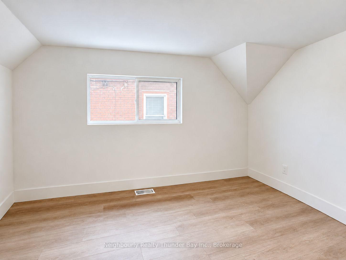 Photo 23 of 219 Secord Street, Thunder Bay, Court / Cumberland — HOMEH