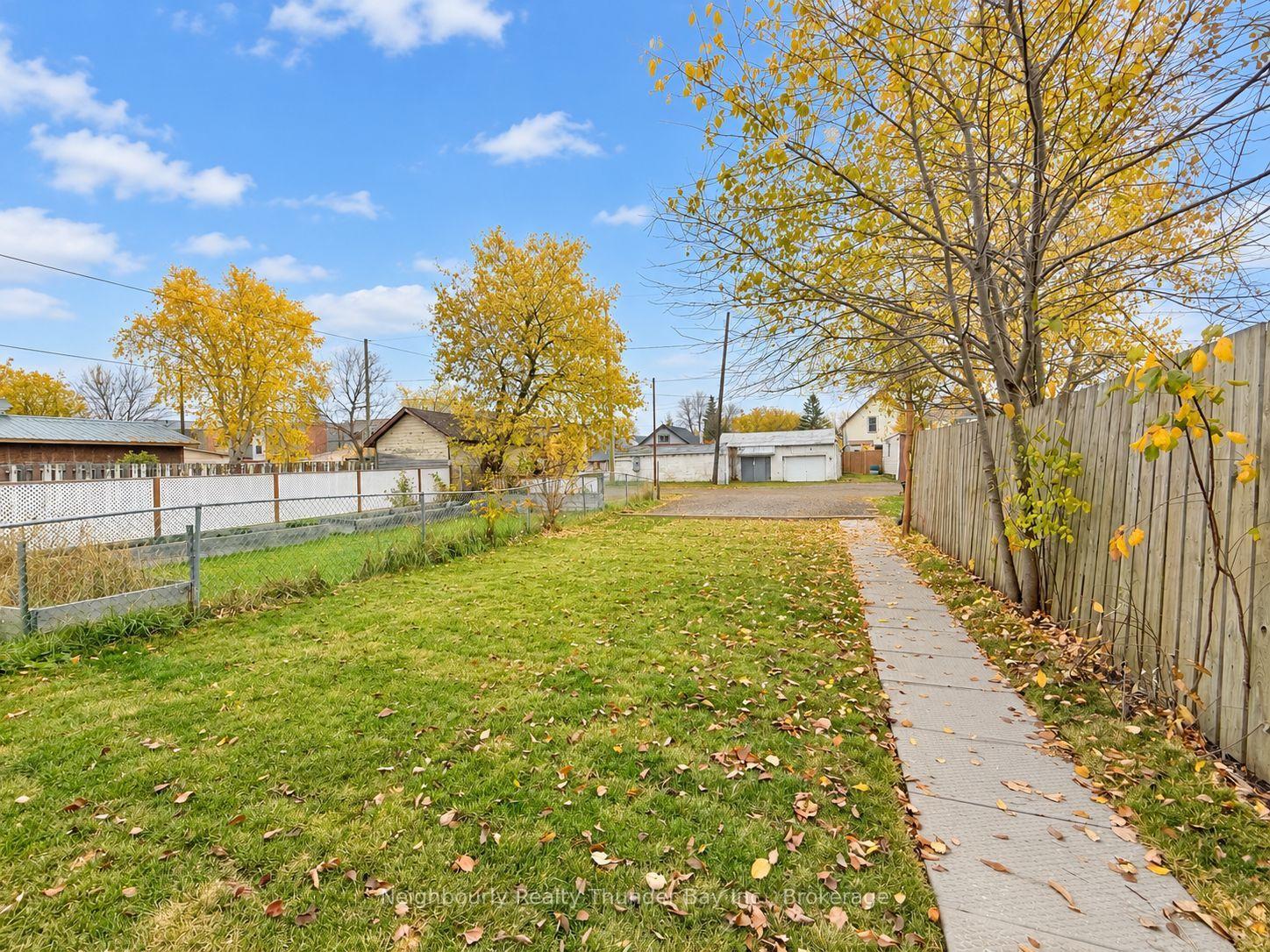 Photo 28 of 219 Secord Street, Thunder Bay, Court / Cumberland — HOMEH