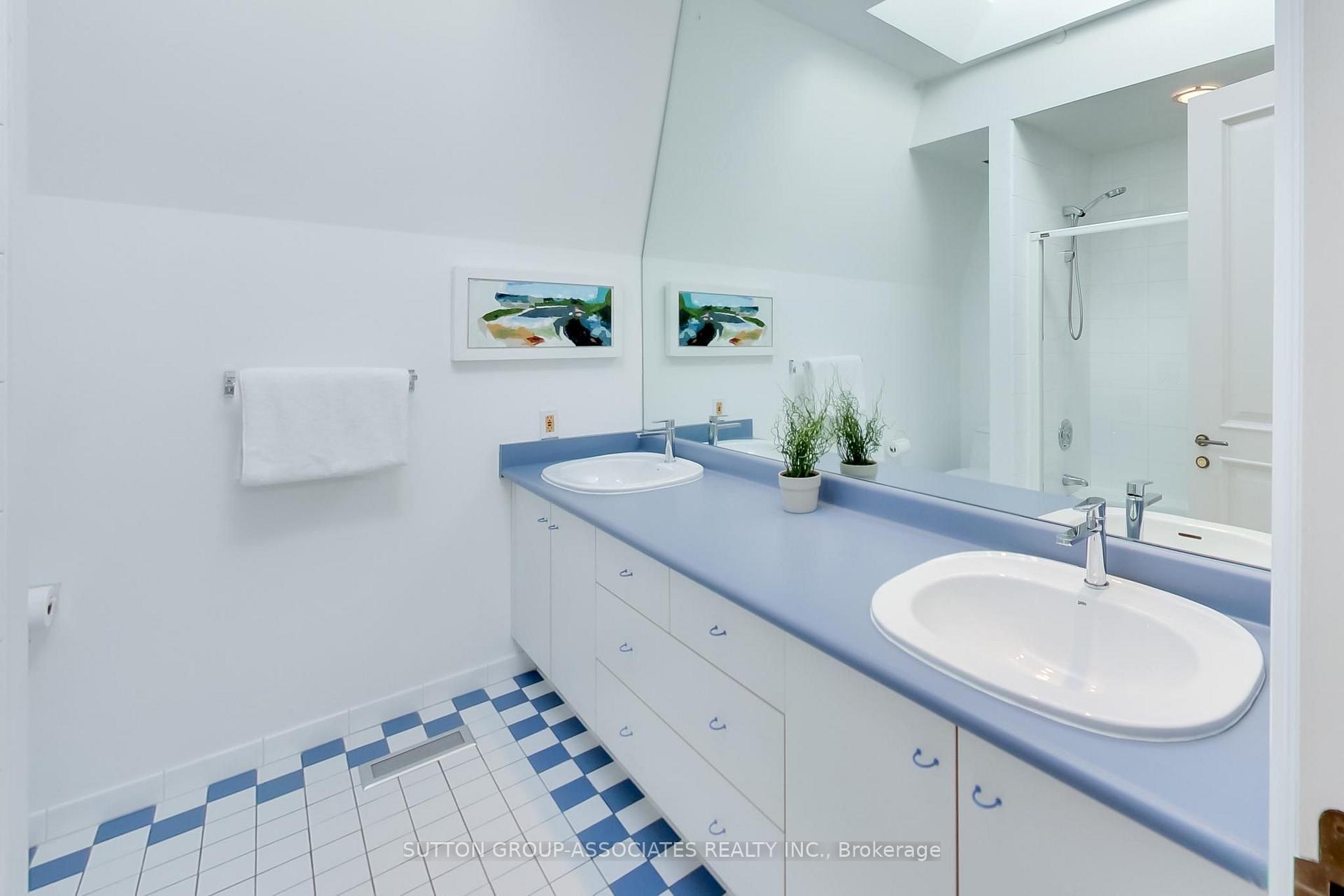Photo 63 of 48 Lowther Avenue, Toronto, The Annex — HOMEH