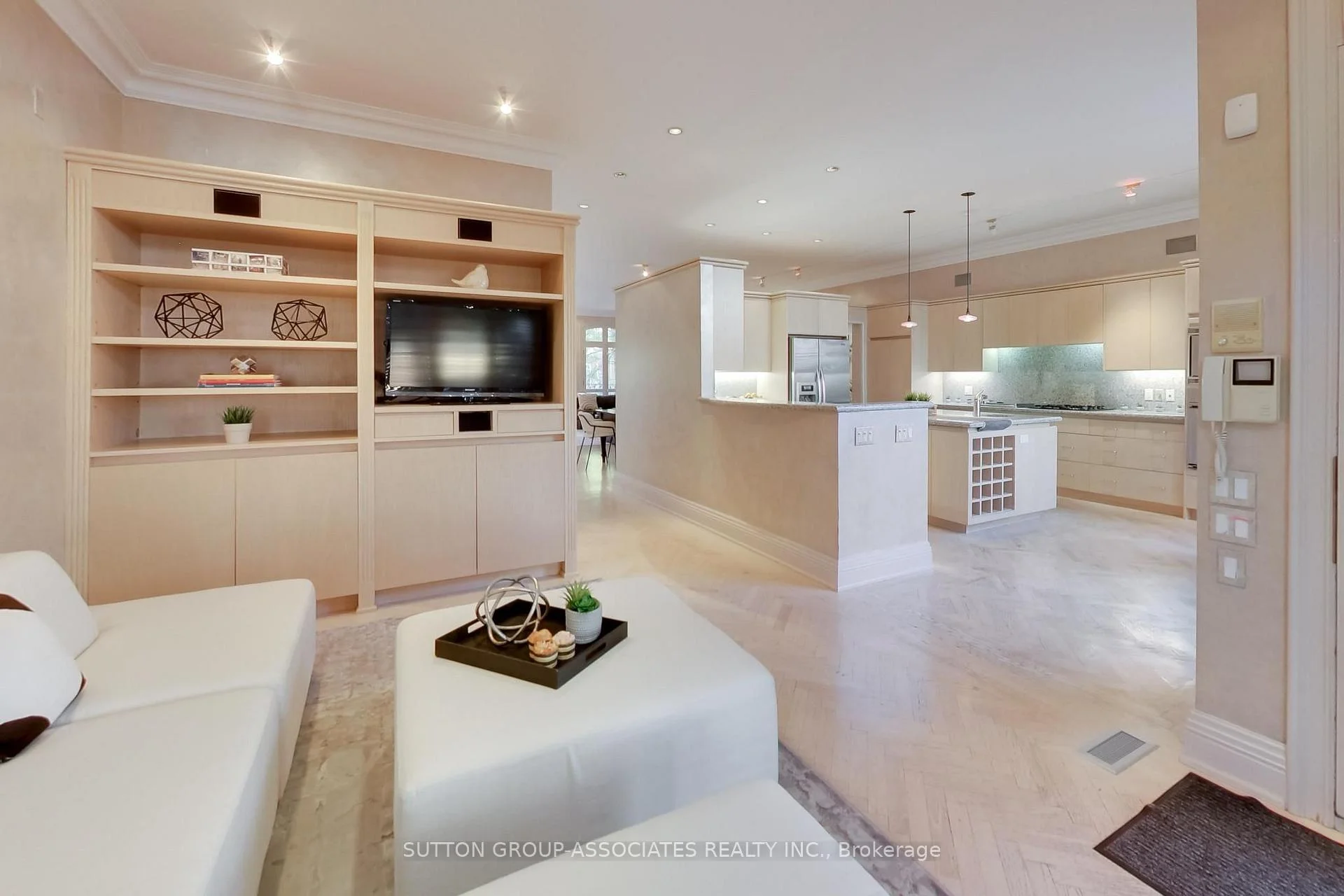 Photo 11 of 48 Lowther Avenue, Toronto, The Annex — HOMEH
