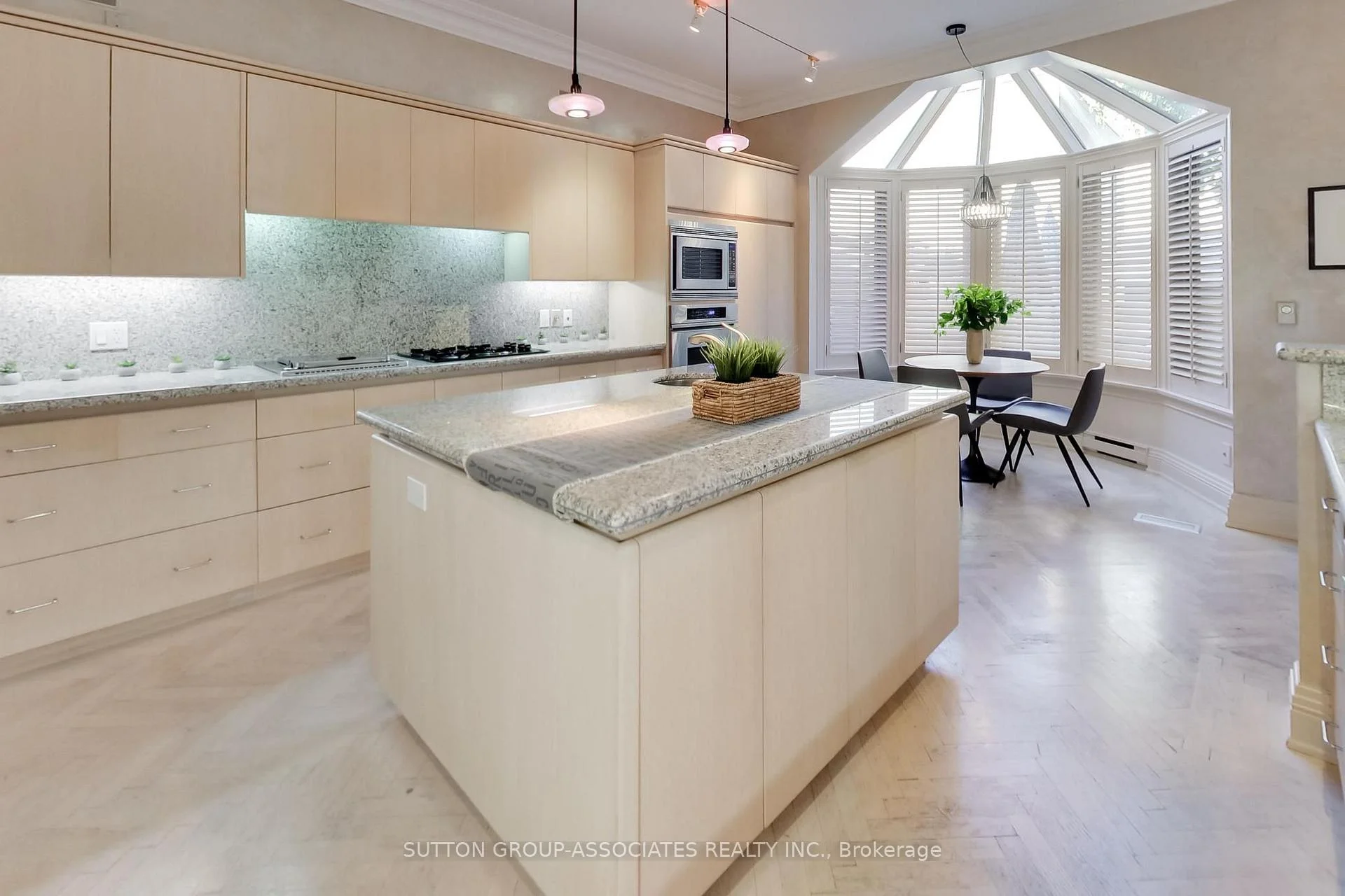Photo 13 of 48 Lowther Avenue, Toronto, The Annex — HOMEH