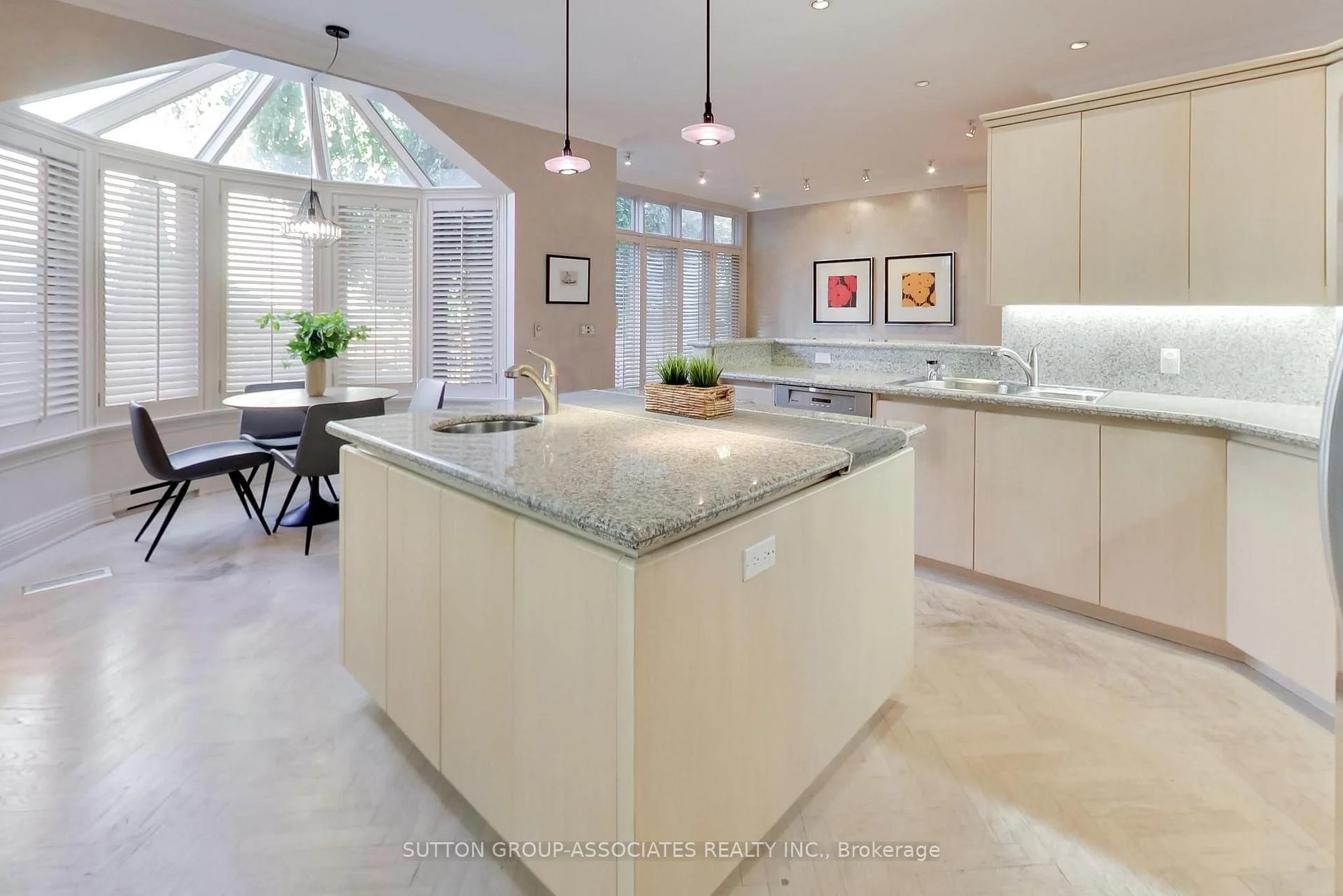 Photo 14 of 48 Lowther Avenue, Toronto, The Annex — HOMEH