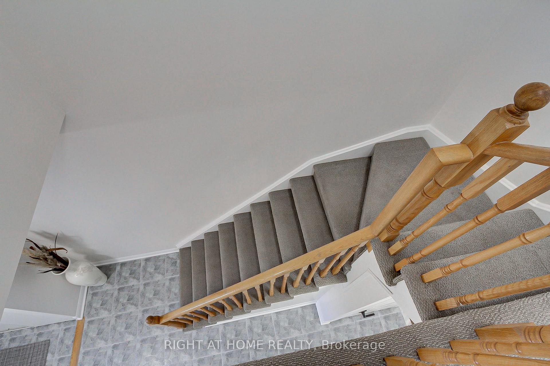 Photo 16 of 371 Ferndale Drive, Barrie, Ardagh — HOMEH