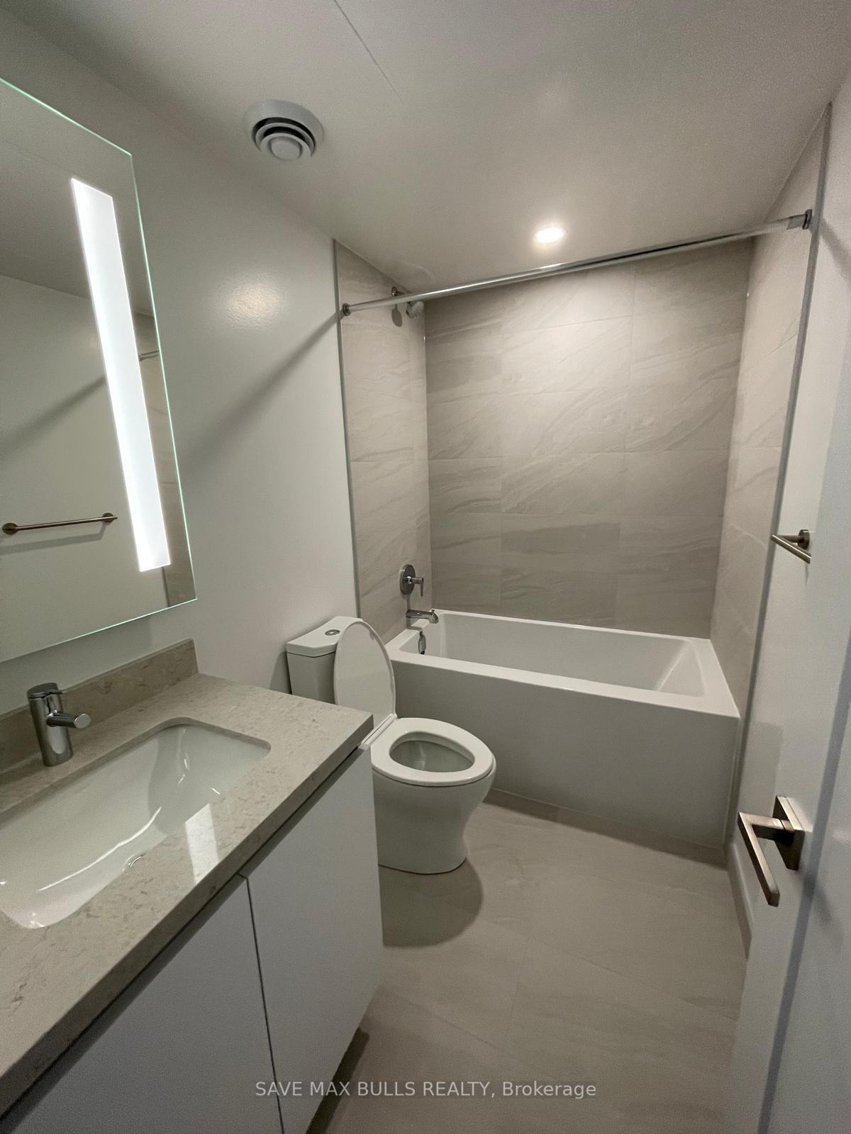 Photo 8 of Unit 1806, 4023 The Exchange, Mississauga, City Centre — HOMEH