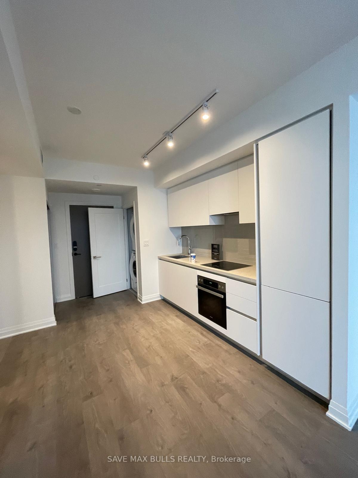 Photo 10 of Unit 1806, 4023 The Exchange, Mississauga, City Centre — HOMEH