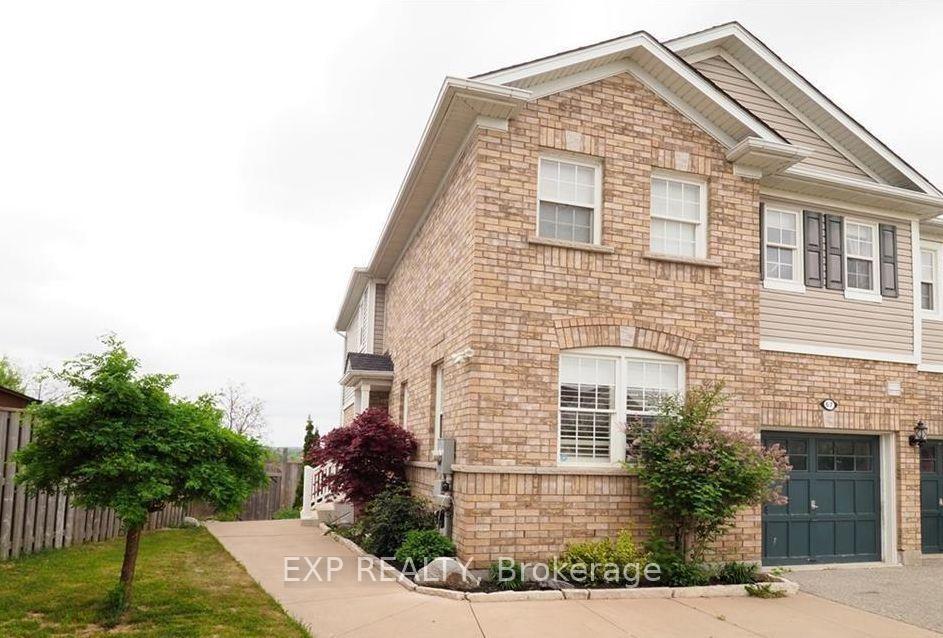 Photo 2 of 67 Bloomington Drive, Cambridge, Little's Corners — HOMEH
