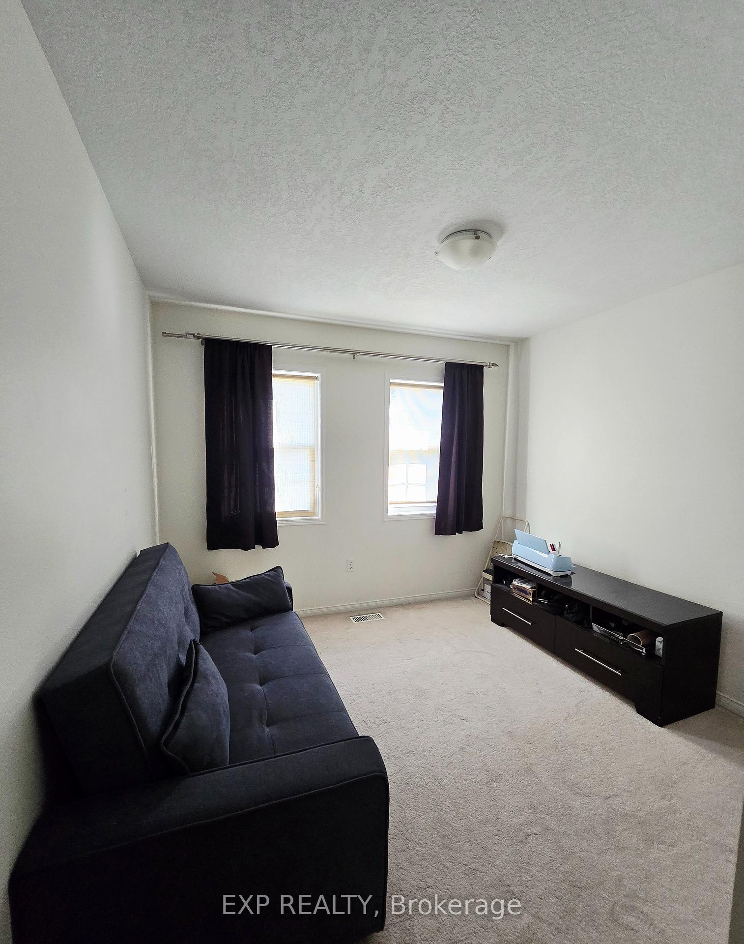 Photo 11 of 67 Bloomington Drive, Cambridge, Little's Corners — HOMEH