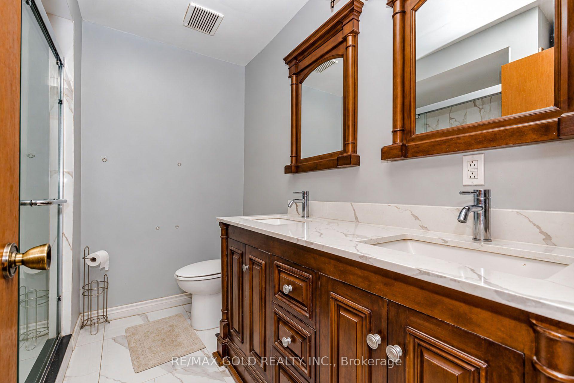 Photo 18 of 7262 Sigsbee Drive, Mississauga, Malton — HOMEH