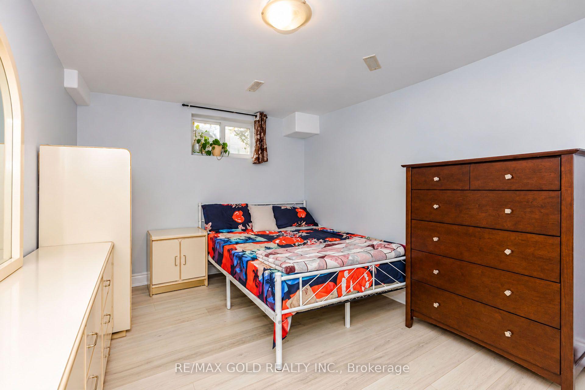 Photo 27 of 7262 Sigsbee Drive, Mississauga, Malton — HOMEH