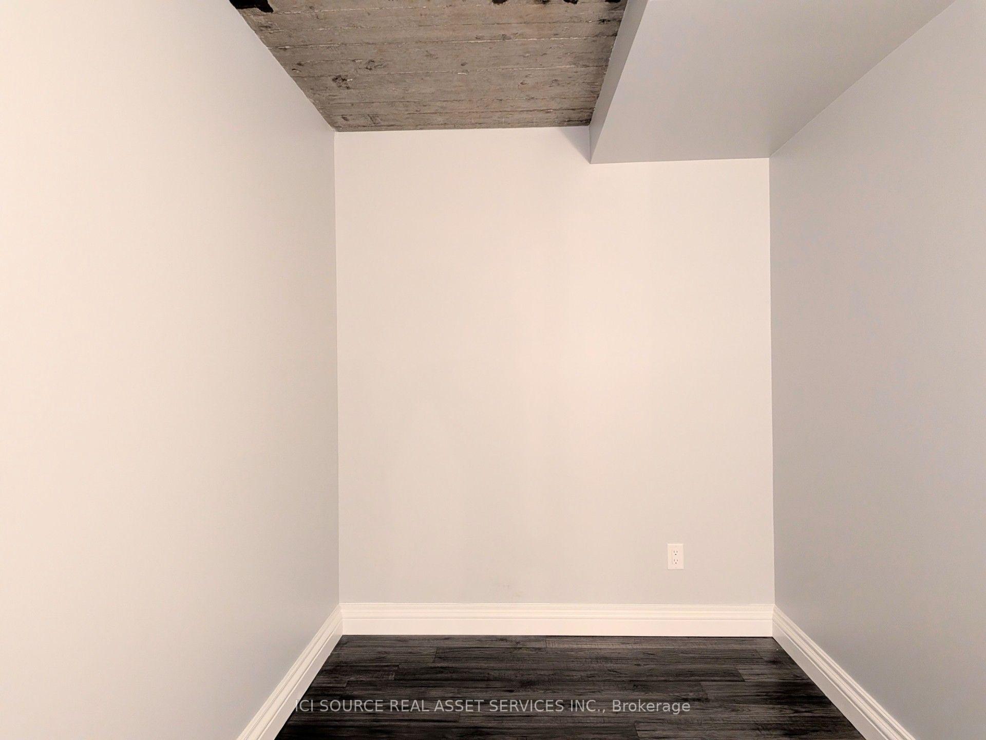 Photo 36 of Unit 404, 2175 Wyandotte Street E, Windsor — HOMEH