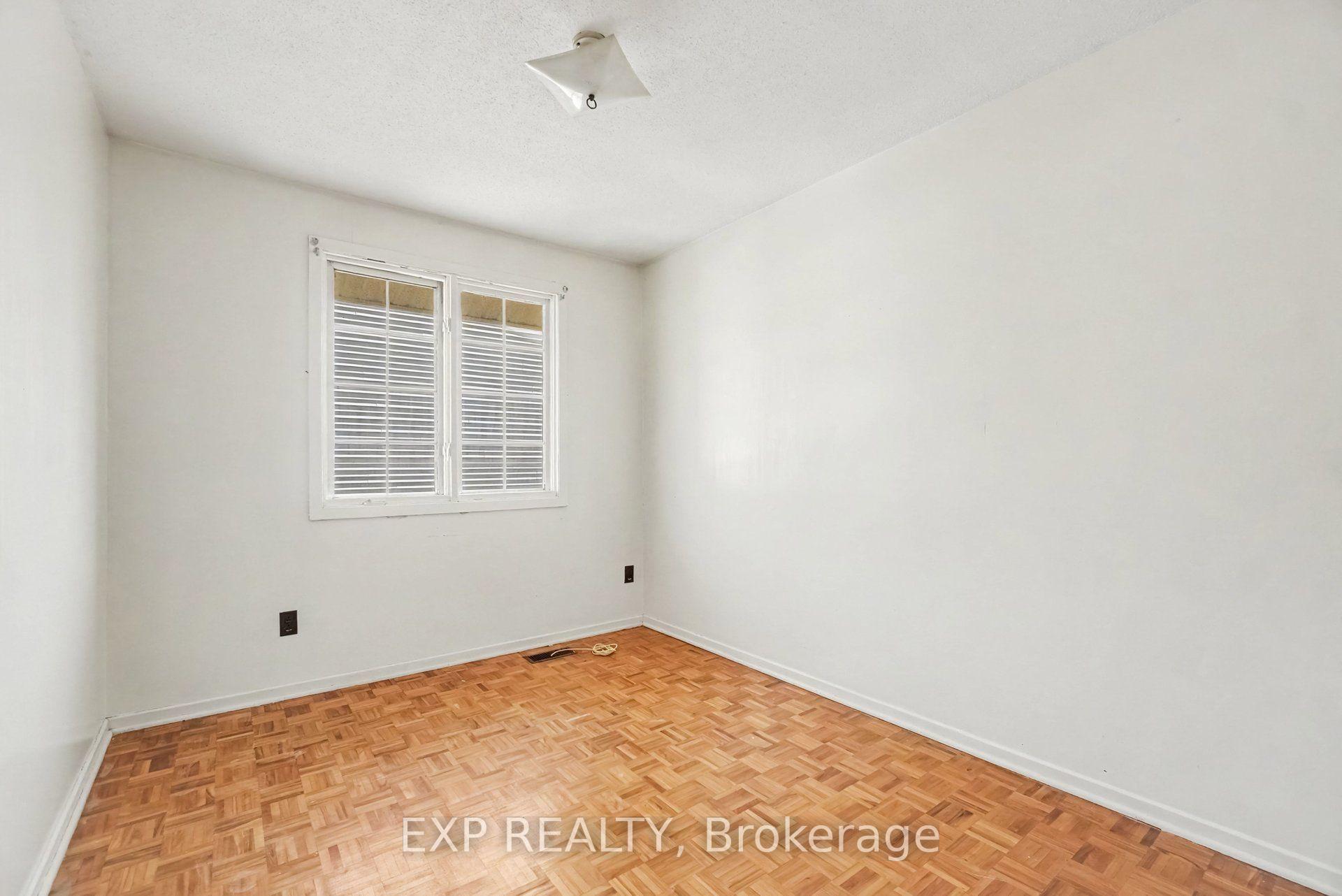 Photo 7 of Unit 20, 2300 Ogilvie Road, Ottawa, Beaconwood — HOMEH