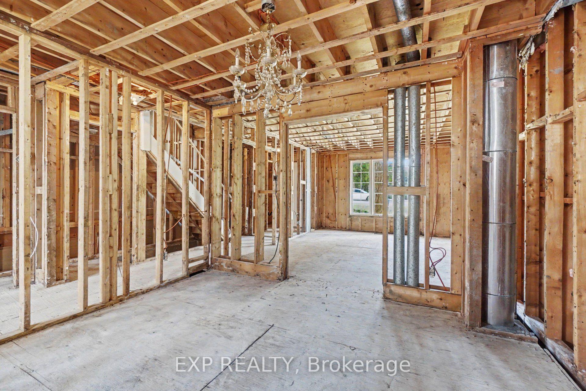 Photo 11 of Unit 20, 2300 Ogilvie Road, Ottawa, Beaconwood — HOMEH