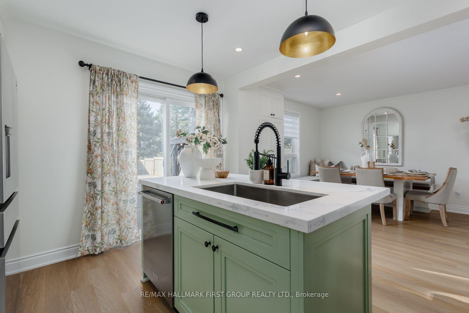 Photo 13 of 148 Sandringham Drive, Clarington, Courtice — HOMEH
