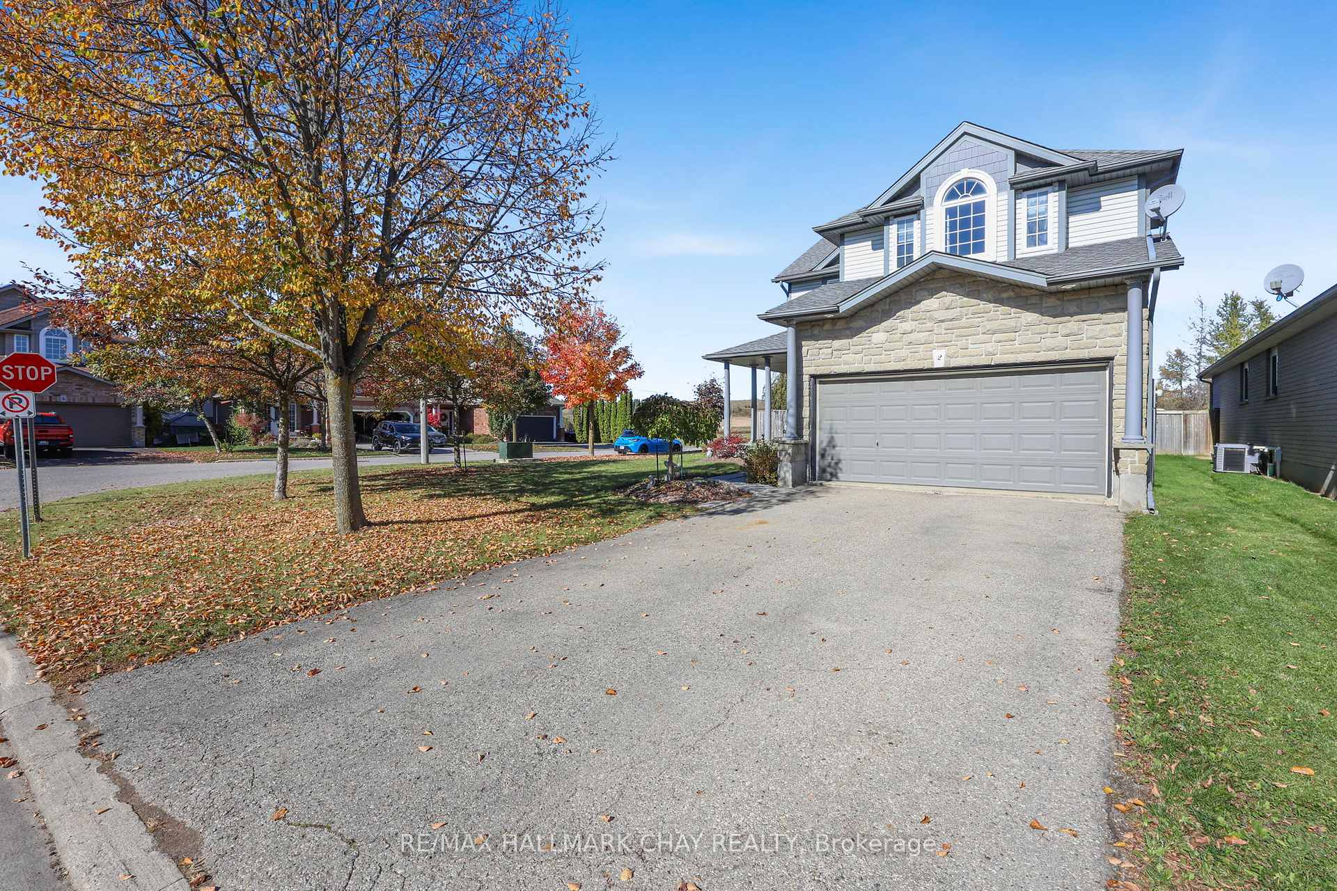 Photo 5 of 2 Shephard Avenue, New Tecumseth, Alliston — HOMEH