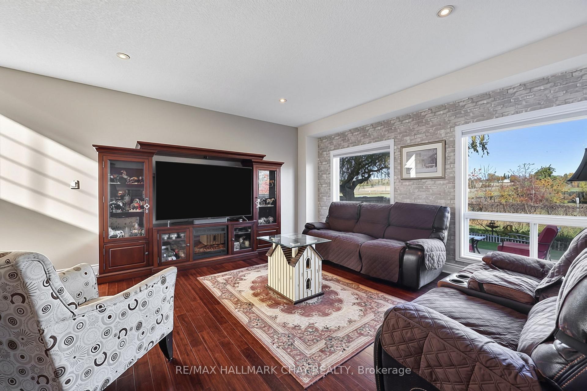 Photo 13 of 2 Shephard Avenue, New Tecumseth, Alliston — HOMEH