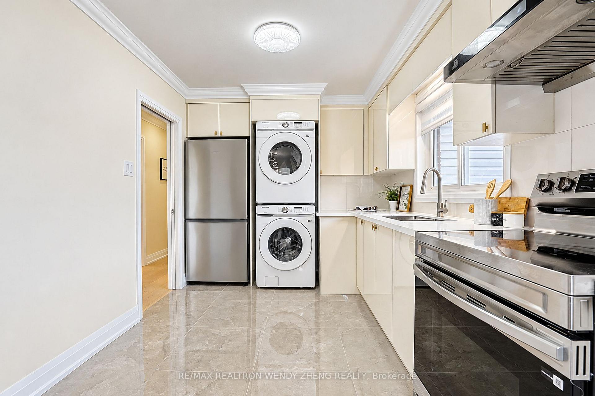 Photo 14 of 4 Amethyst Road, Scarborough, Tam O'Shanter-Sullivan — HOMEH
