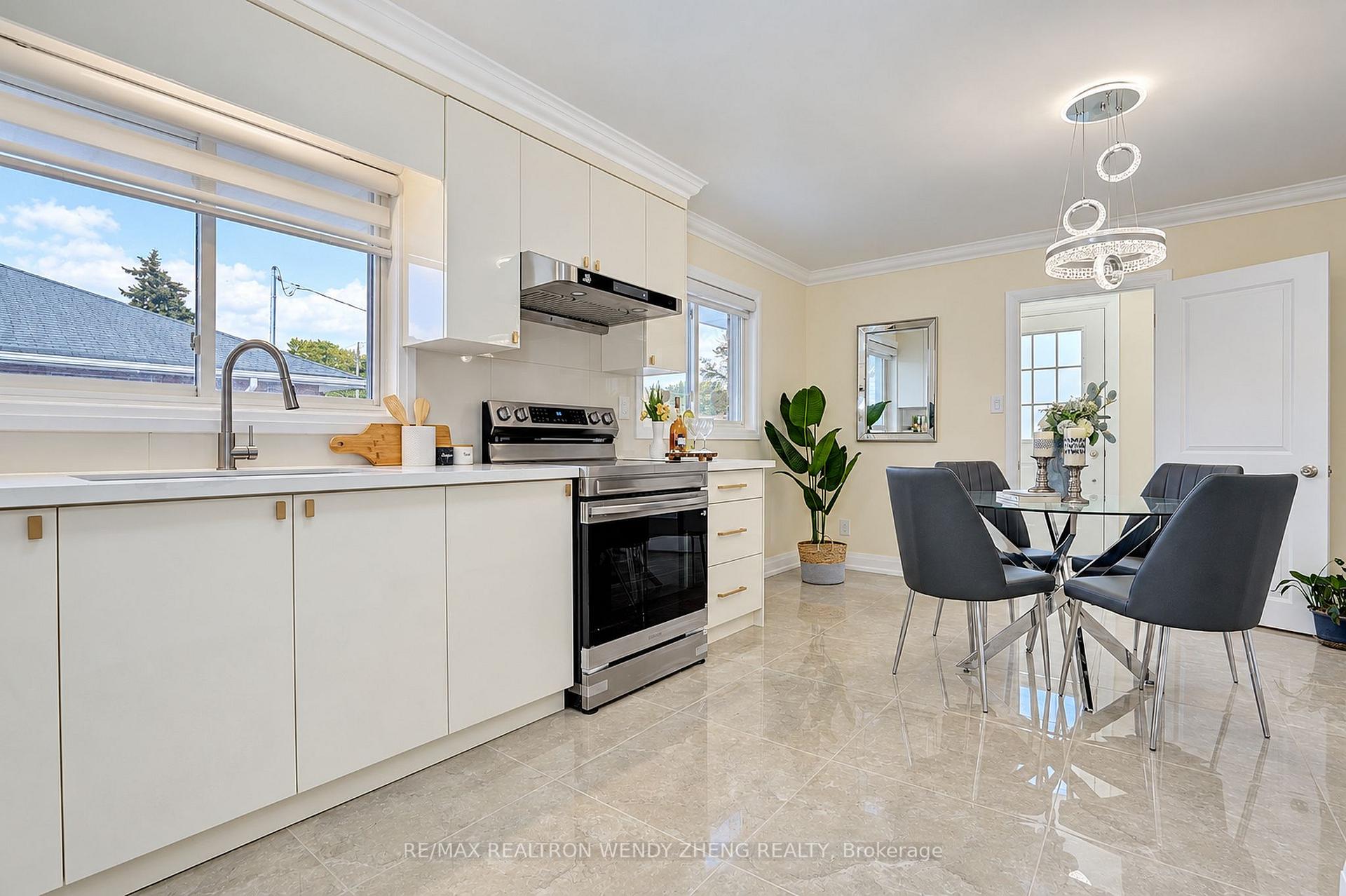 Photo 17 of 4 Amethyst Road, Scarborough, Tam O'Shanter-Sullivan — HOMEH