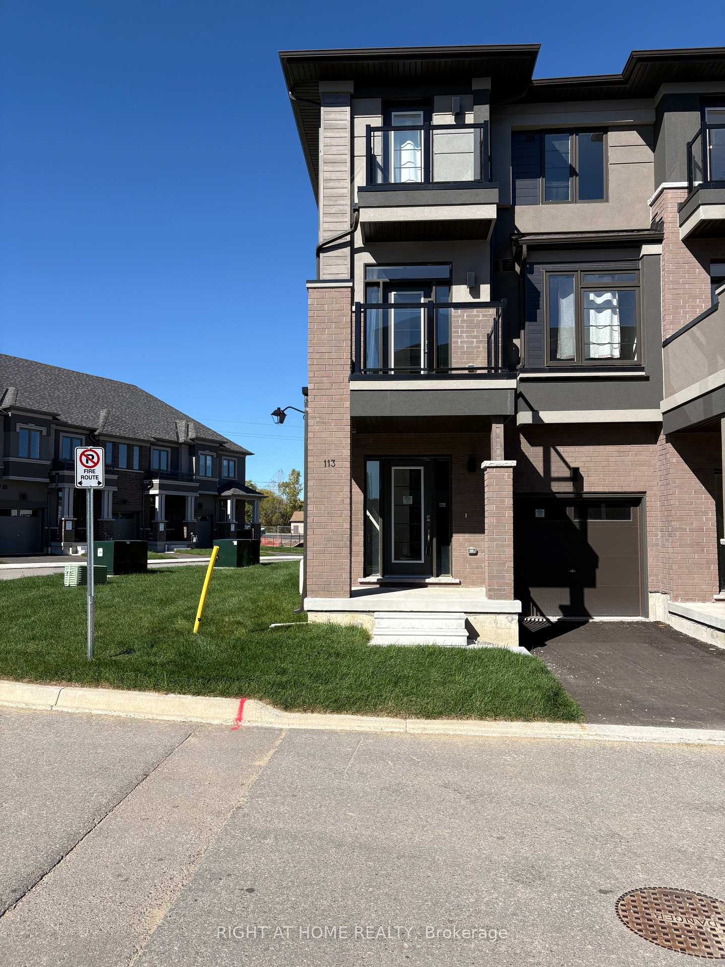 Photo of 660 Colborne St Street W