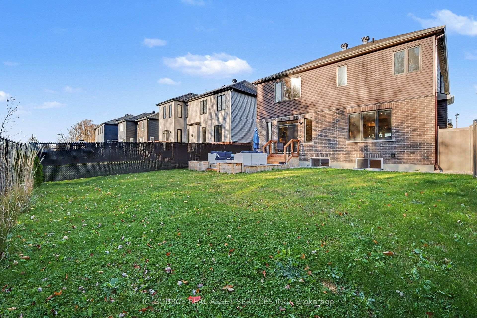 Photo 38 of 835 Companion Crescent, Ottawa, Mahogany Community — HOMEH