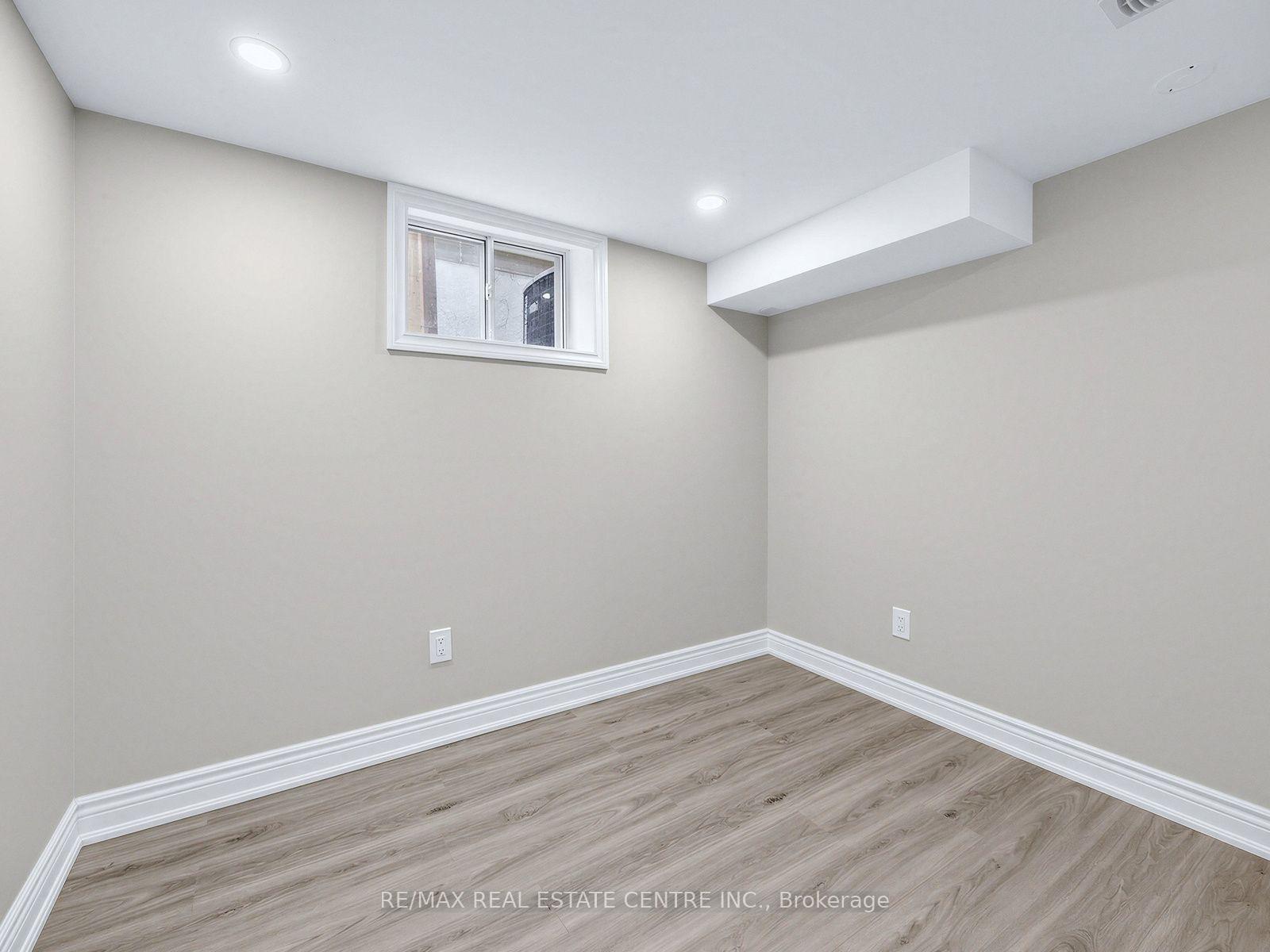 Photo 14 of 14 Flora Drive, Scarborough, Dorset Park — HOMEH