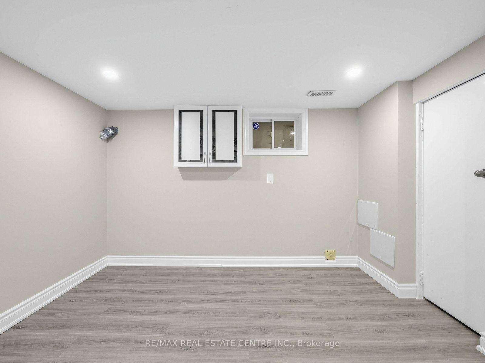 Photo 17 of 14 Flora Drive, Scarborough, Dorset Park — HOMEH