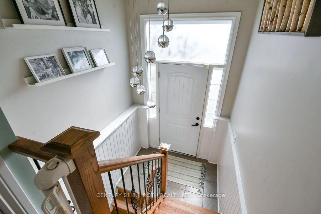 Photo 3 of 38 Charlbrook Avenue, Barrie, Cundles East — HOMEH