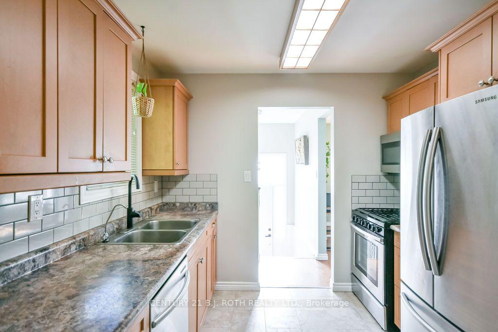 Photo 8 of 38 Charlbrook Avenue, Barrie, Cundles East — HOMEH
