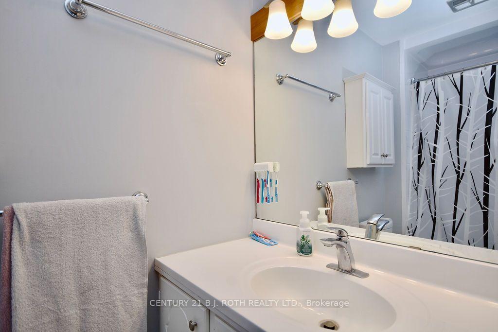 Photo 12 of 38 Charlbrook Avenue, Barrie, Cundles East — HOMEH