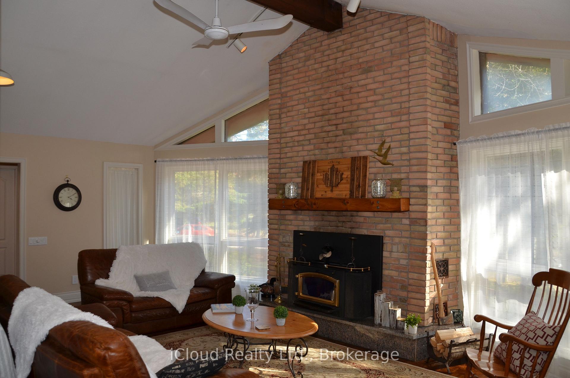Photo 5 of 24 Montcalm Crescent, Tiny, Rural Tiny — HOMEH
