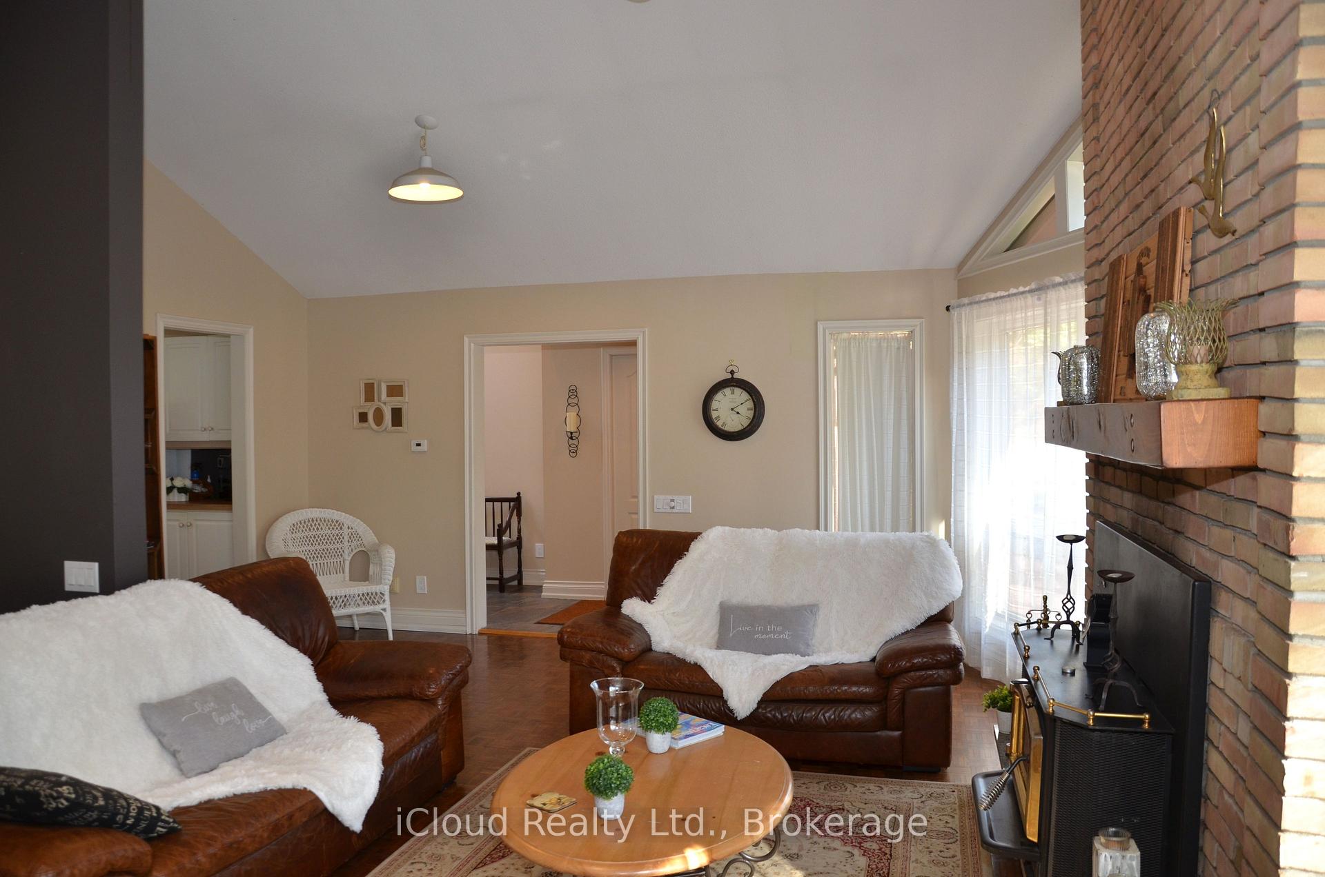 Photo 7 of 24 Montcalm Crescent, Tiny, Rural Tiny — HOMEH