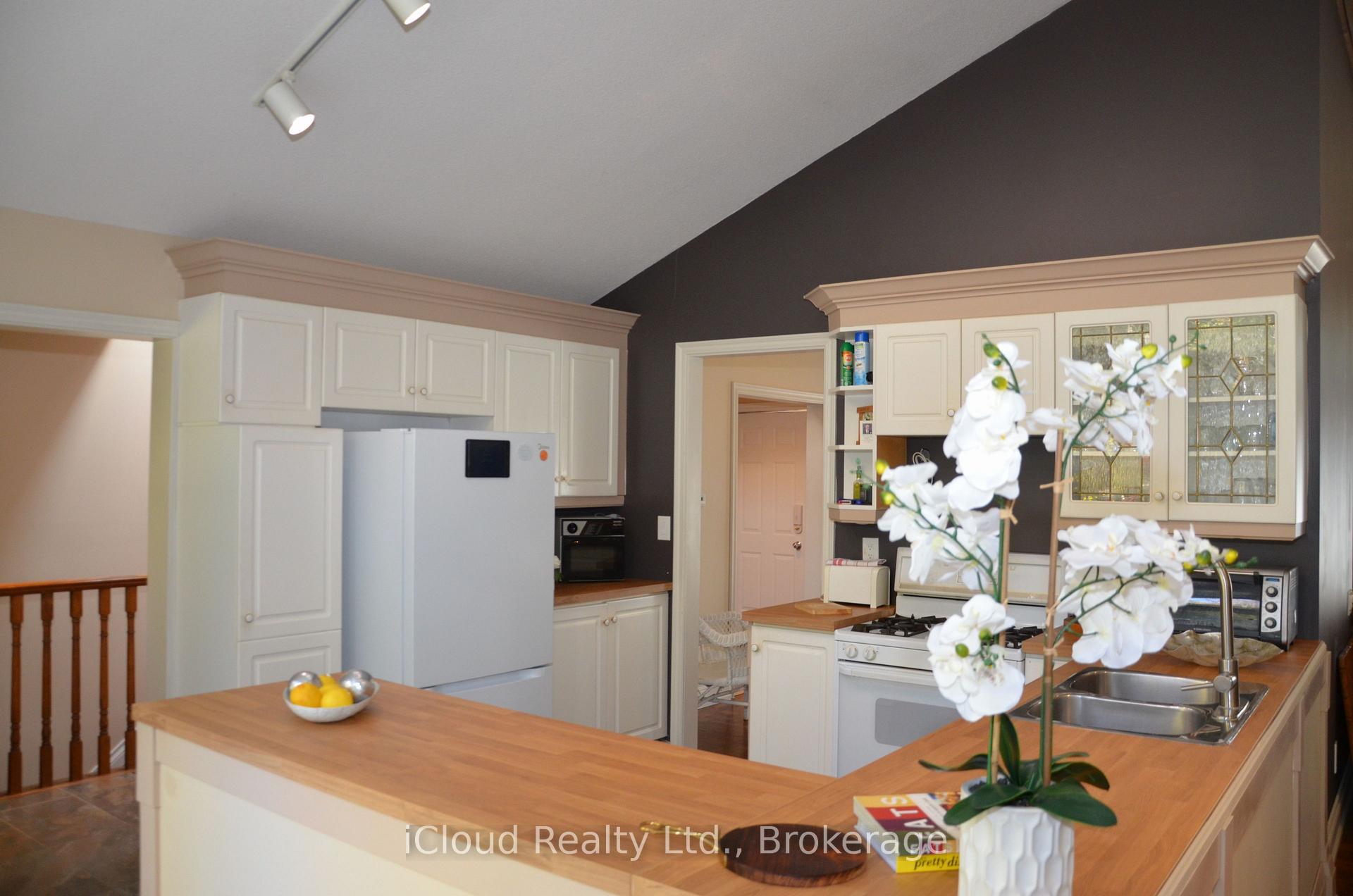 Photo 21 of 24 Montcalm Crescent, Tiny, Rural Tiny — HOMEH