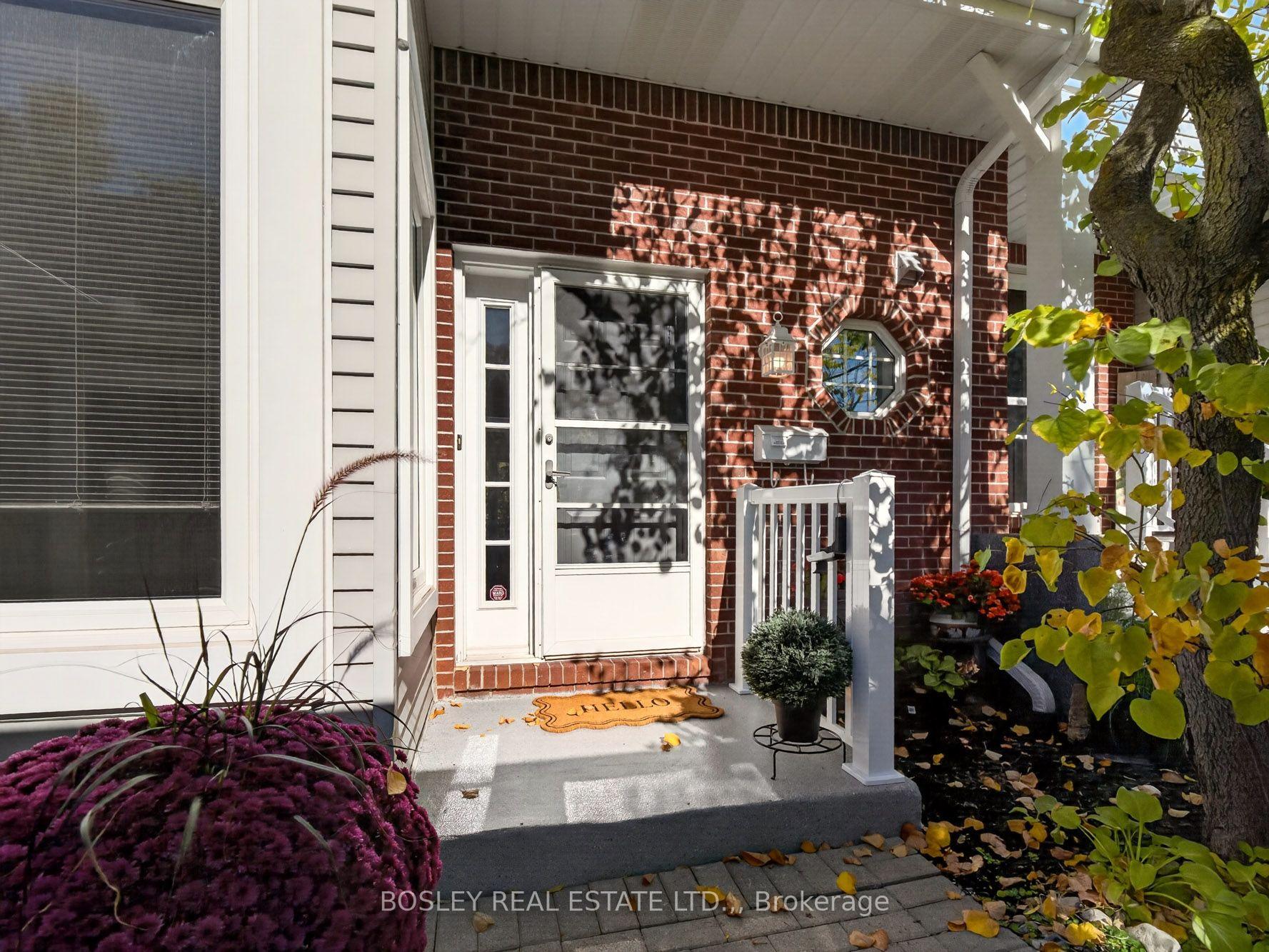 Photo 3 of Unit 18, 3 Lakeside Drive, St. Catharines, Port Weller — HOMEH