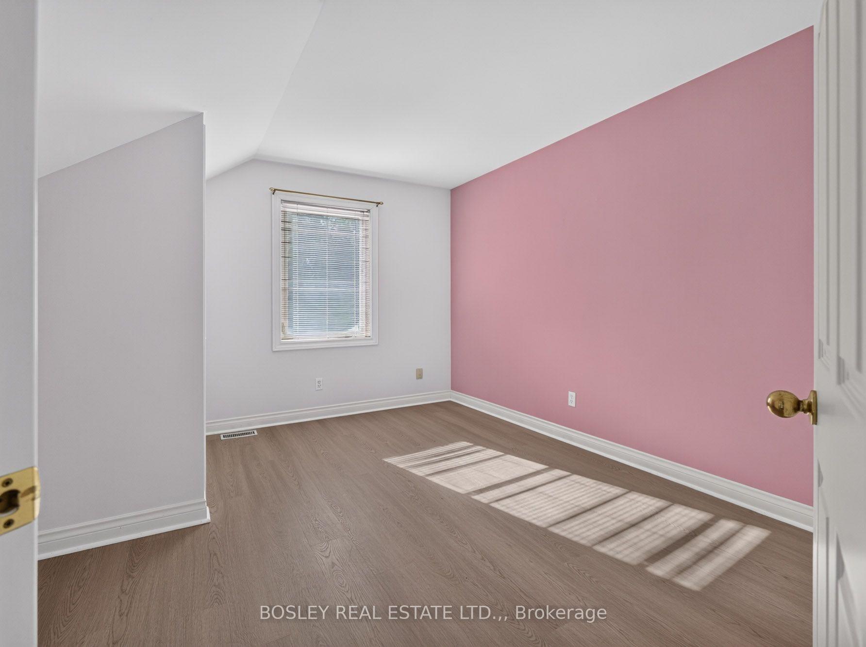 Photo 23 of Unit 18, 3 Lakeside Drive, St. Catharines, Port Weller — HOMEH