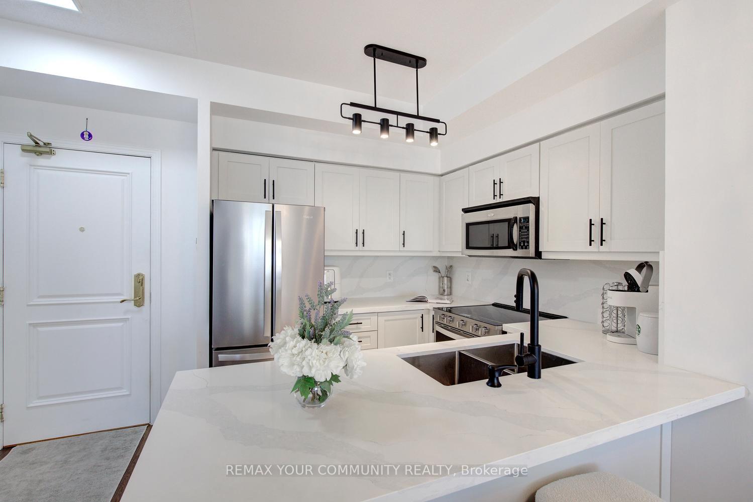 Photo 13 of Unit 1502, 9225 Jane Street, Vaughan, Maple — HOMEH