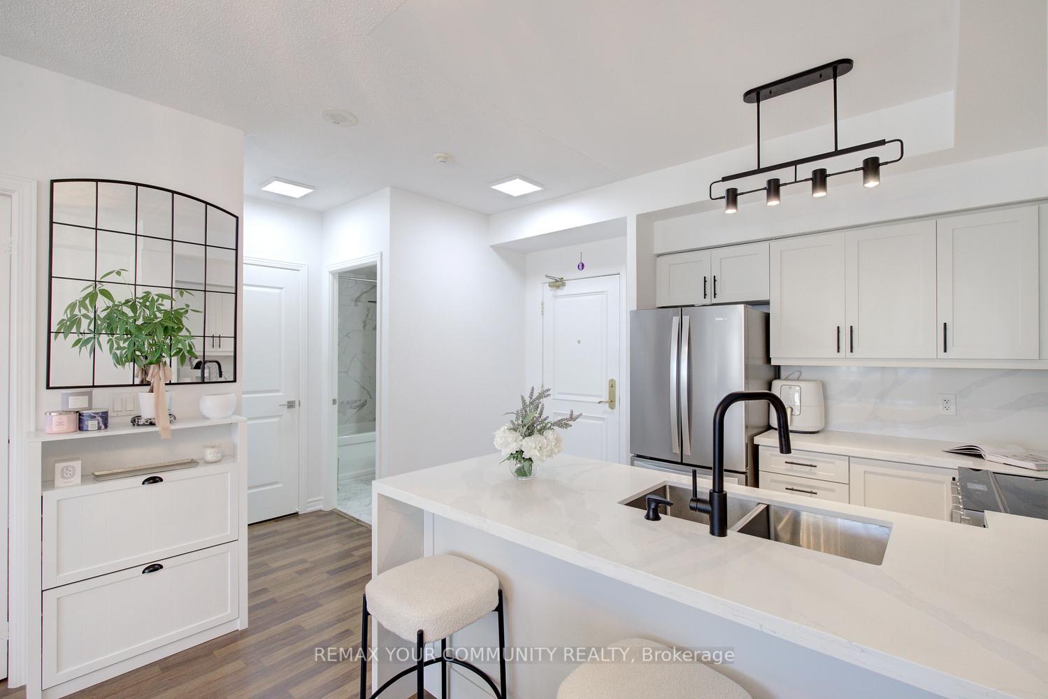 Photo 14 of Unit 1502, 9225 Jane Street, Vaughan, Maple — HOMEH